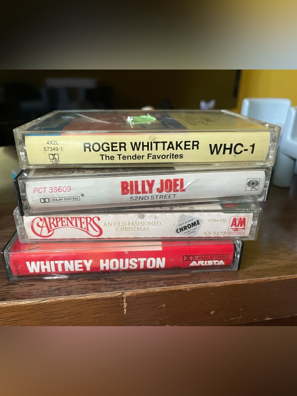 4 CASSETTES